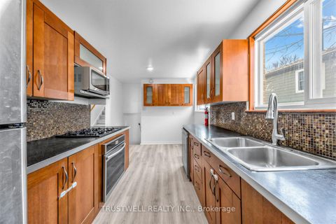 Photo 10 at 253 Catalina Drive, Guildwood, Toronto