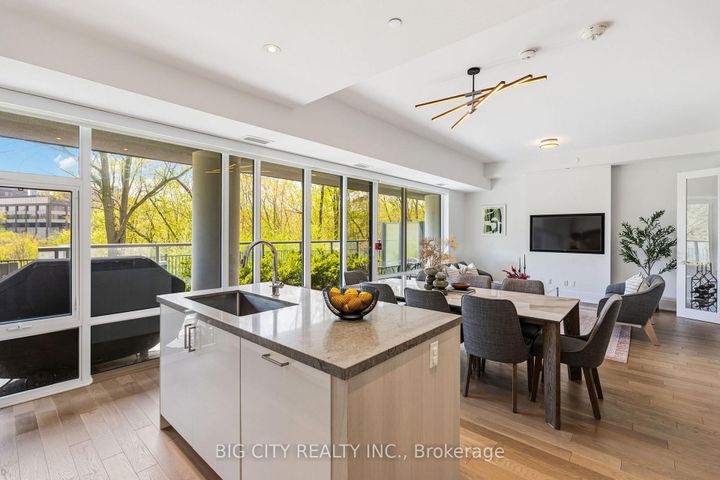 Photo 7 at 123 - 25 Adra Grado Way, Bayview Village, Toronto