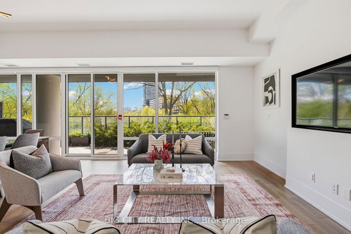 Photo 13 at 123 - 25 Adra Grado Way, Bayview Village, Toronto