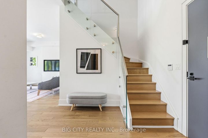 Photo 15 at 123 - 25 Adra Grado Way, Bayview Village, Toronto