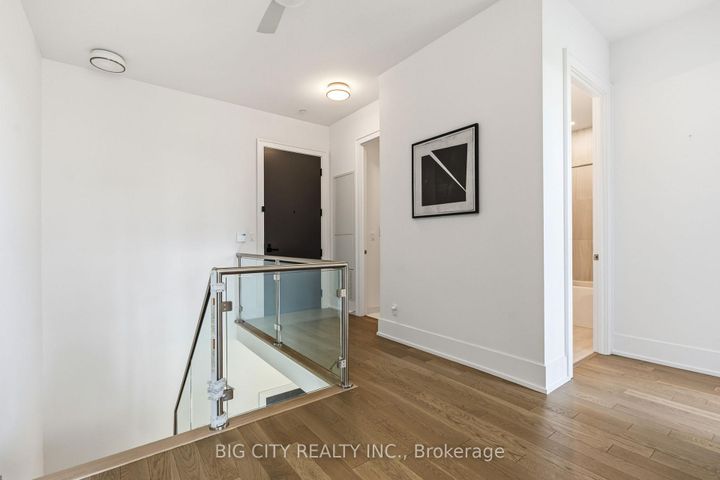 Photo 16 at 123 - 25 Adra Grado Way, Bayview Village, Toronto