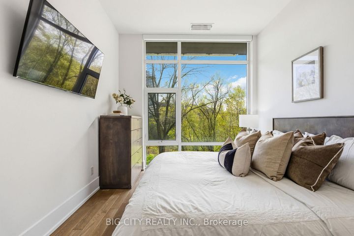 Photo 19 at 123 - 25 Adra Grado Way, Bayview Village, Toronto