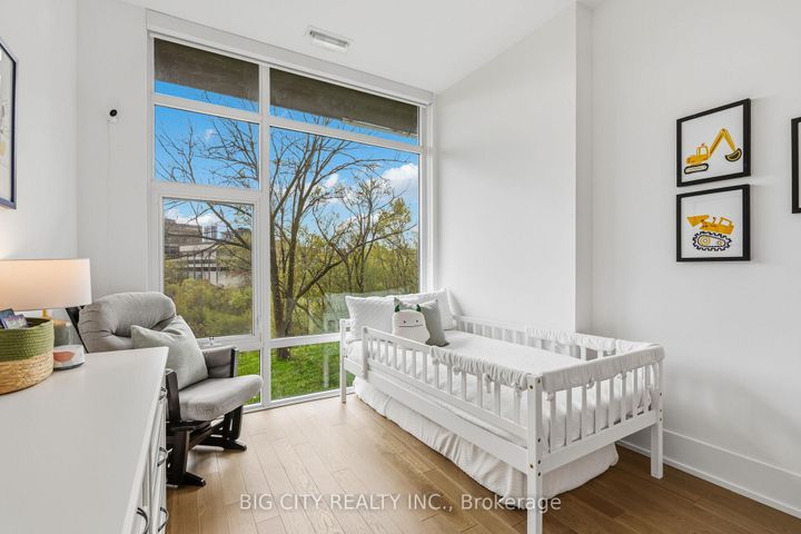 Photo 24 at 123 - 25 Adra Grado Way, Bayview Village, Toronto