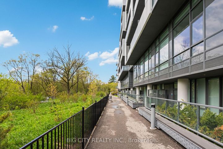 Photo 28 at 123 - 25 Adra Grado Way, Bayview Village, Toronto