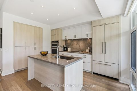 Photo 5 at 123 - 25 Adra Grado Way, Bayview Village, Toronto