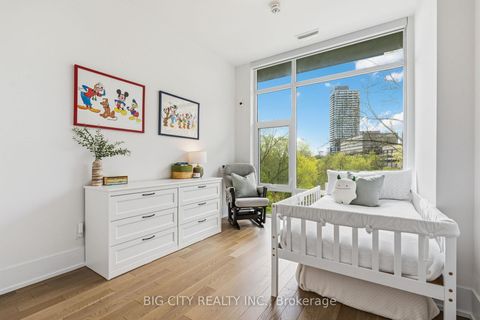 Photo 23 at 123 - 25 Adra Grado Way, Bayview Village, Toronto