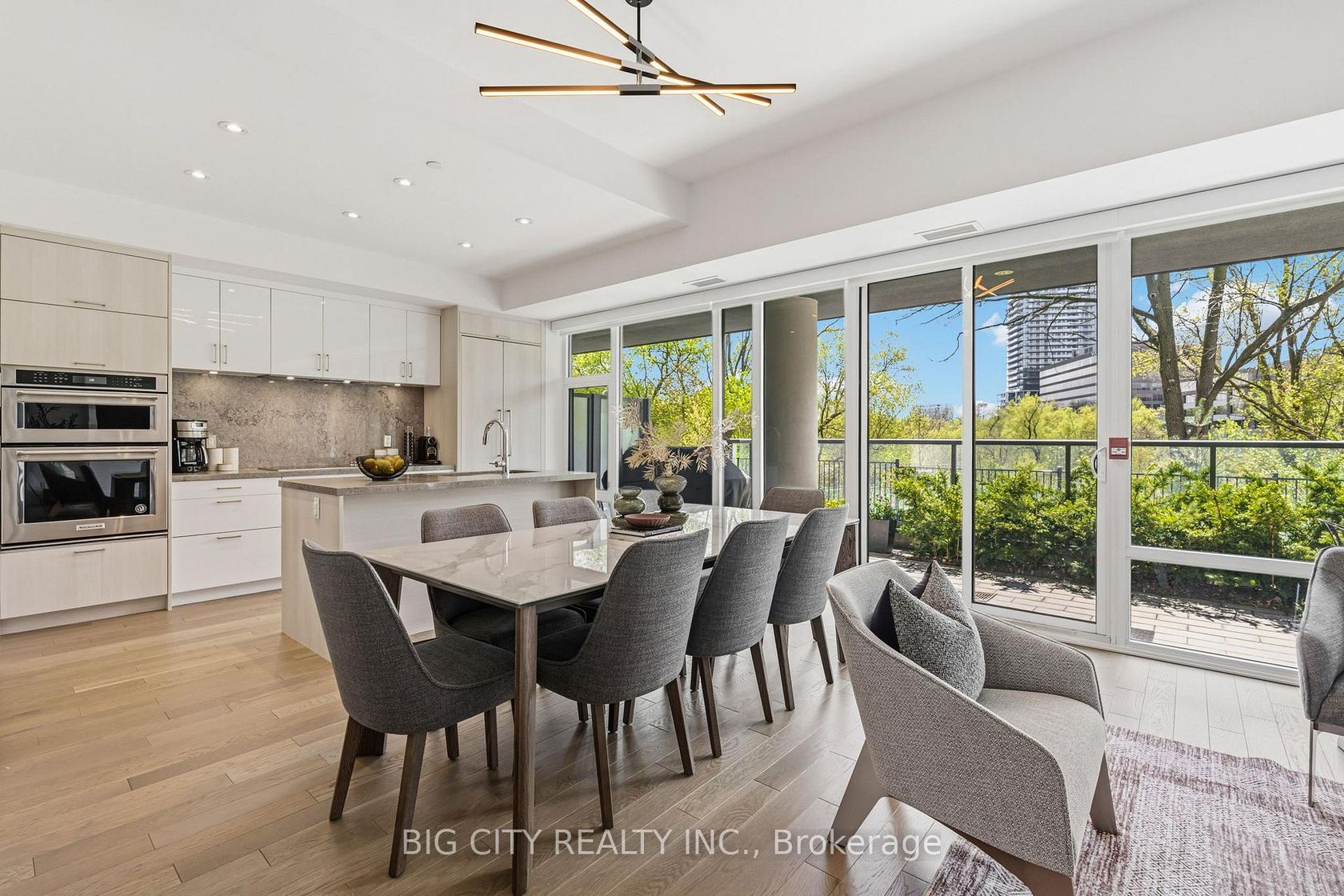 123 - 25 Adra Grado Way, Bayview Village, Toronto 2