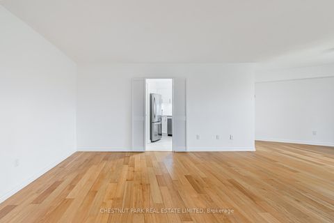 Photo 4 at 206 - 60 Pavane Linkway, Flemingdon Park, Toronto