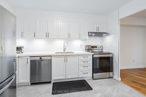 Photo 10 at 206 - 60 Pavane Linkway, Flemingdon Park, Toronto