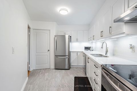 Photo 14 at 206 - 60 Pavane Linkway, Flemingdon Park, Toronto