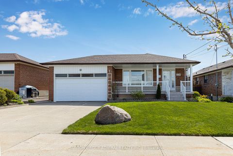 Photo 2 at 230 Derrydown Road, York University Heights, Toronto