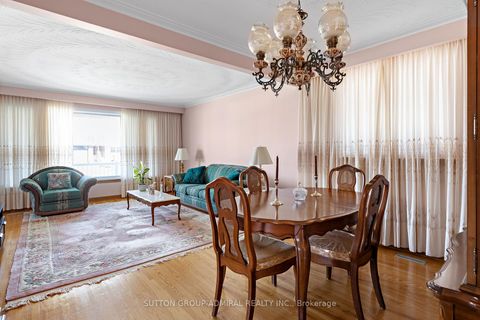 Photo 6 at 230 Derrydown Road, York University Heights, Toronto