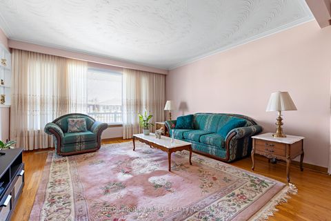 Photo 8 at 230 Derrydown Road, York University Heights, Toronto