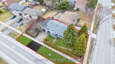 Photo 5 at 1 Dundee Drive, York University Heights, Toronto