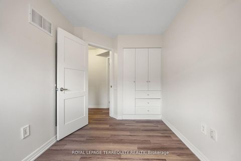 Photo 10 at 129 - 760 Lawrence Avenue, Glen Park, Toronto