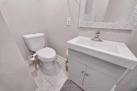 Photo 11 at 3289 Victory Crescent, Malton, Mississauga