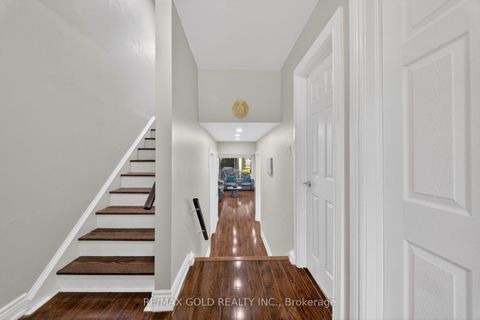 Photo 12 at 3289 Victory Crescent, Malton, Mississauga