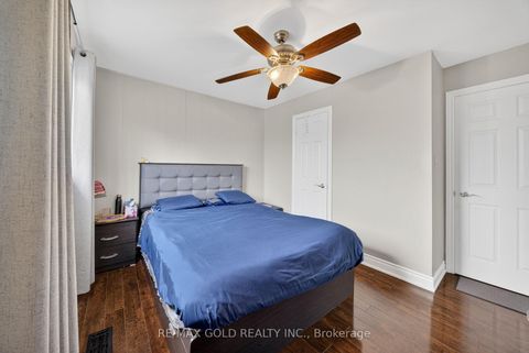 Photo 17 at 3289 Victory Crescent, Malton, Mississauga
