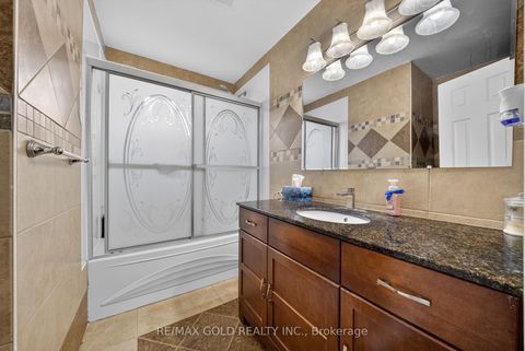Photo 21 at 3289 Victory Crescent, Malton, Mississauga