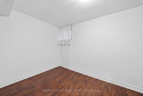 Photo 27 at 3289 Victory Crescent, Malton, Mississauga