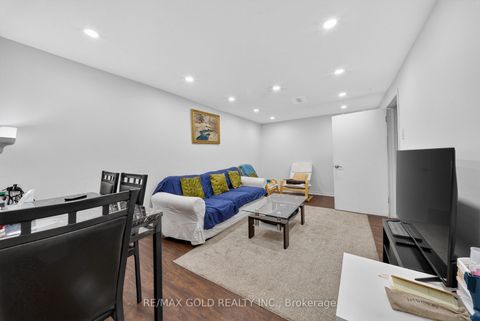 Photo 28 at 3289 Victory Crescent, Malton, Mississauga