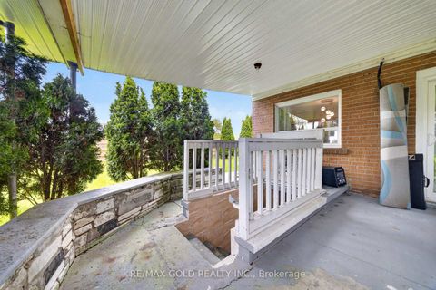 Photo 31 at 3289 Victory Crescent, Malton, Mississauga