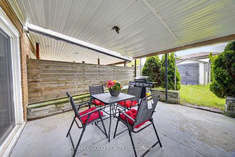 Photo 37 at 3289 Victory Crescent, Malton, Mississauga