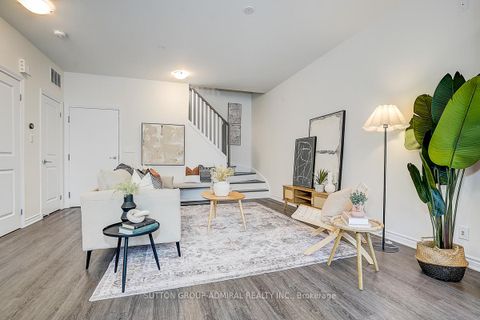 Photo 4 at 18 - 85 Eastwood Park Gardens, Long Branch, Toronto