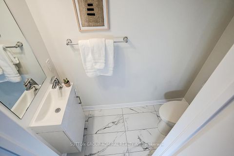 Photo 11 at 18 - 85 Eastwood Park Gardens, Long Branch, Toronto
