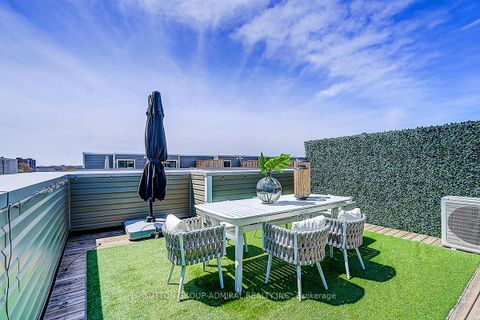 Photo 28 at 18 - 85 Eastwood Park Gardens, Long Branch, Toronto