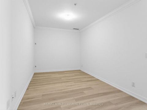 Photo 5 at 1705 - 840 QUEENS PLATE Drive, Clairville, Toronto