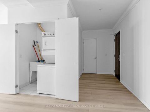 Photo 8 at 1705 - 840 QUEENS PLATE Drive, Clairville, Toronto
