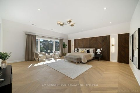 Photo 13 at 207 Ellerslie Avenue, Willowdale West, Toronto