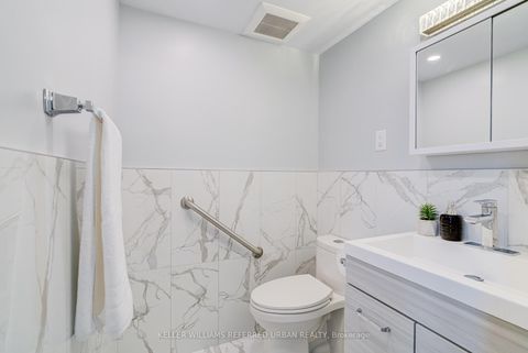 Photo 19 at 1417 - 10 Edgecliff Golfway, Flemingdon Park, Toronto