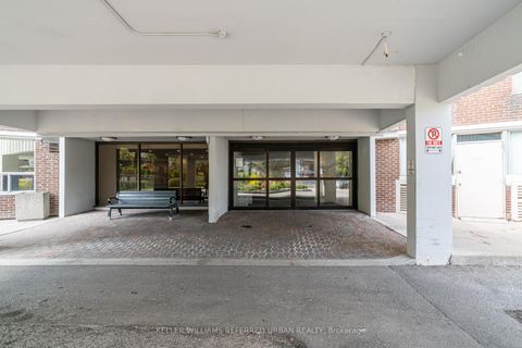 Photo 34 at 1417 - 10 Edgecliff Golfway, Flemingdon Park, Toronto