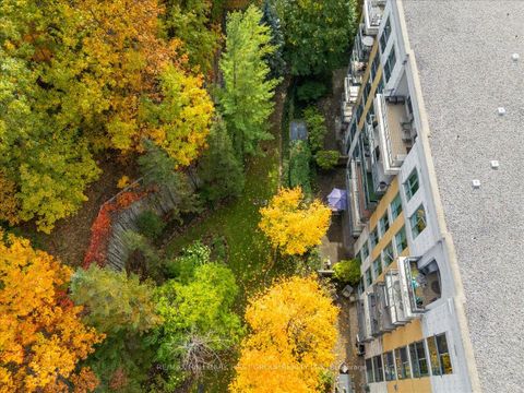 Photo 39 at 117 - 11 William Carson Crescent, Windfields, Toronto