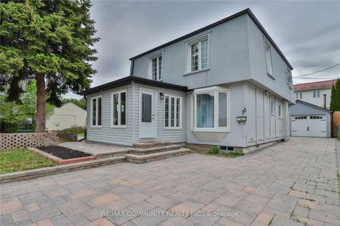 Photo 1 at 33 Windsor Avenue, Central, Ajax