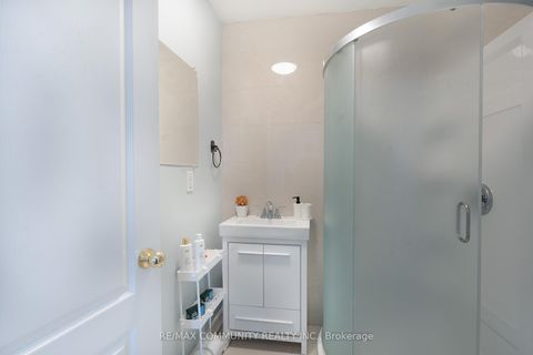 Photo 12 at 33 Windsor Avenue, Central, Ajax