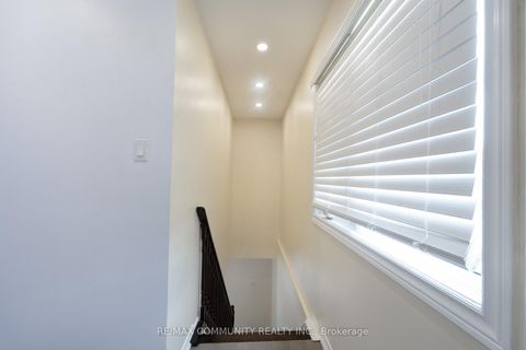 Photo 17 at 33 Windsor Avenue, Central, Ajax