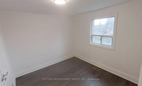 Photo 15 at 59 Dalbeattie Avenue, Pelmo Park W4, Toronto
