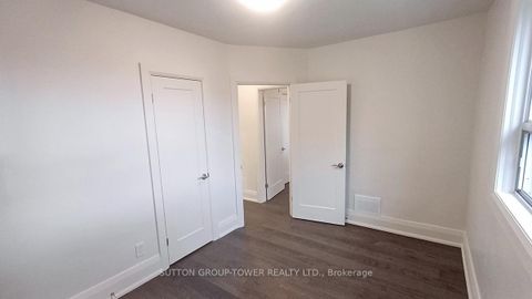 Photo 22 at 59 Dalbeattie Avenue, Pelmo Park W4, Toronto