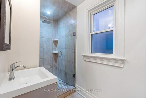 Photo 3 at 4 Binswood Avenue, East York, Toronto