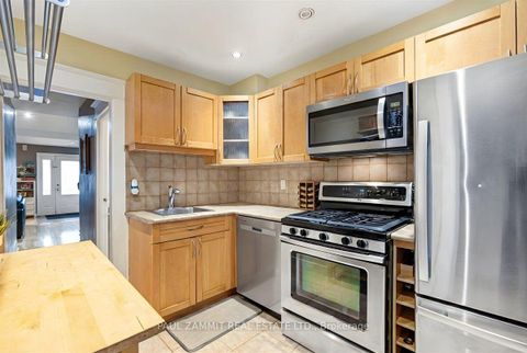 Photo 6 at 4 Binswood Avenue, East York, Toronto