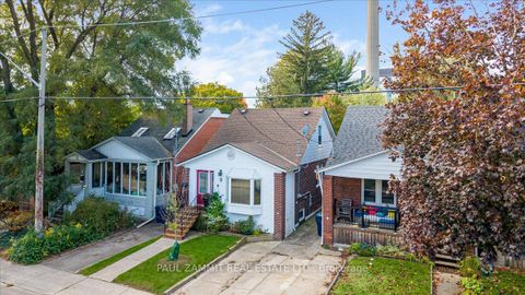 Photo 24 at 4 Binswood Avenue, East York, Toronto