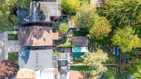 Photo 29 at 4 Binswood Avenue, East York, Toronto