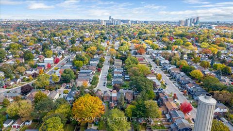 Photo 36 at 4 Binswood Avenue, East York, Toronto