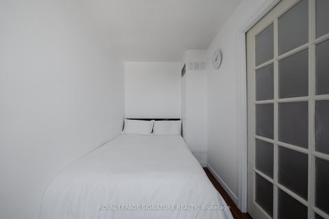 Photo 7 at 704 - 117 Gerrard Street E, Yonge Corridor, Toronto