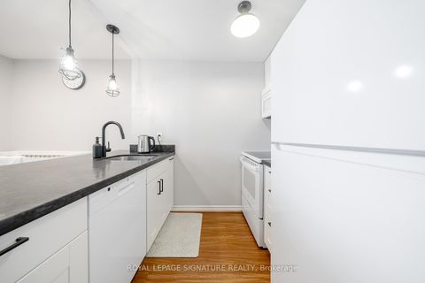 Photo 10 at 704 - 117 Gerrard Street E, Yonge Corridor, Toronto