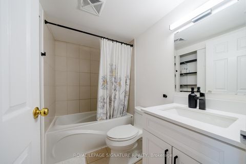 Photo 15 at 704 - 117 Gerrard Street E, Yonge Corridor, Toronto