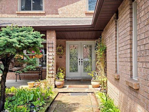 Photo 31 at 14 Marchwood Crescent, Harding, Richmond Hill